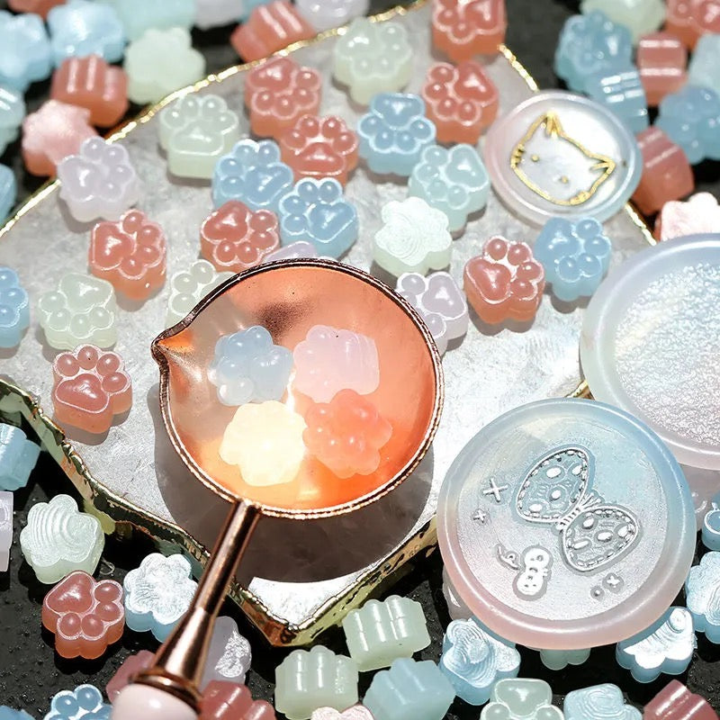 Sparkle Glitter Cat Paw Shape Wax